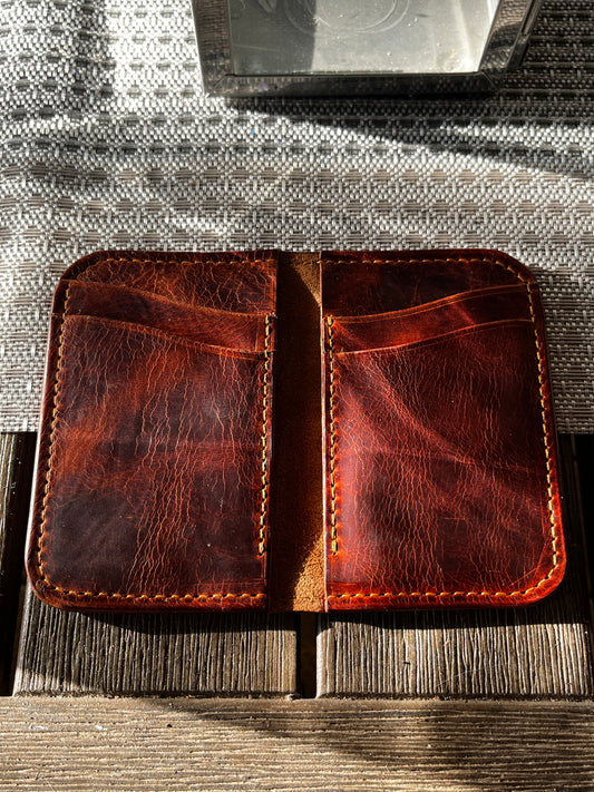 Veg-Tanned Leather Wallet in Cognac – Pull-Up Finish