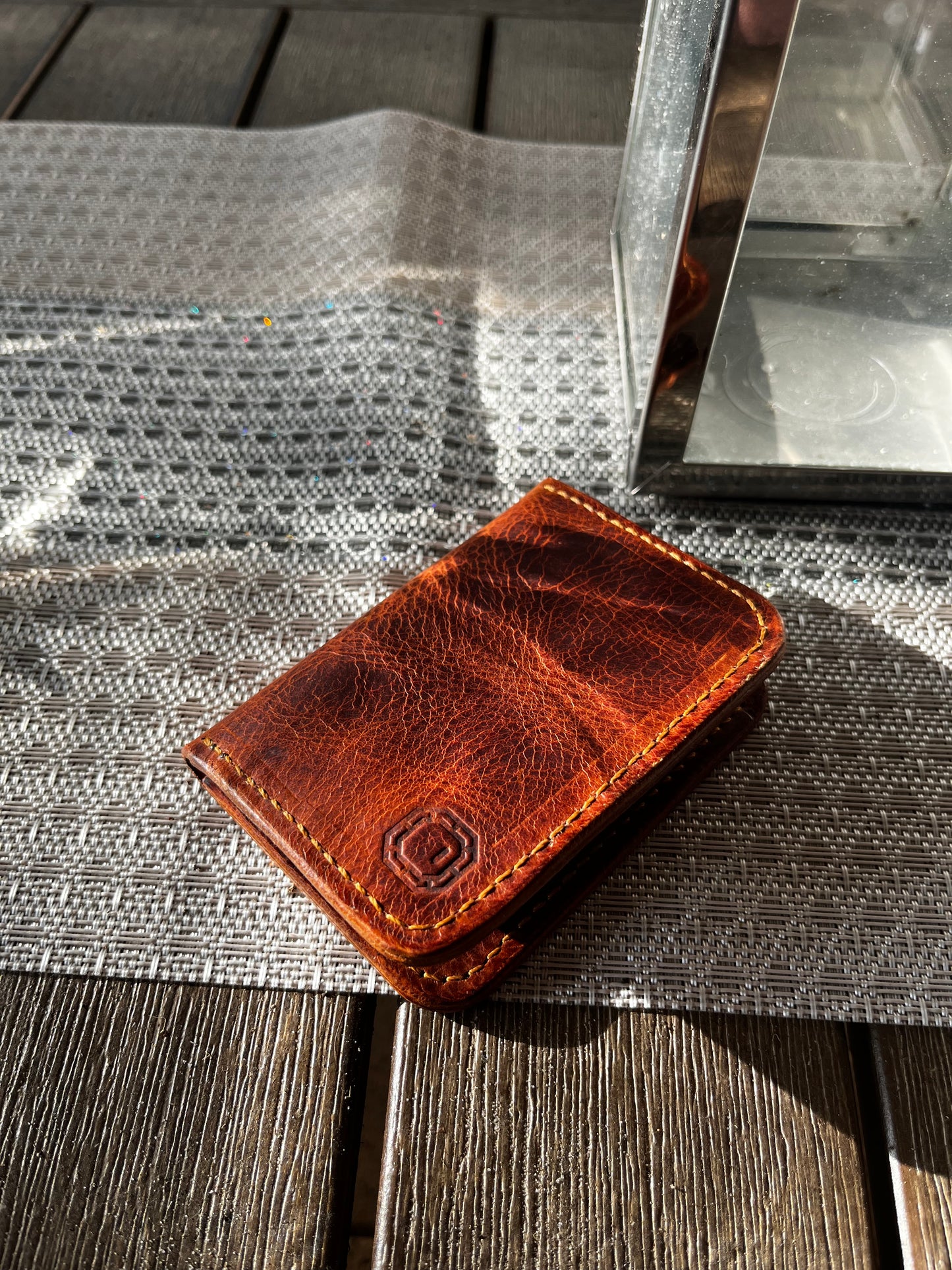 Minimalist Leather Wallet – Full-Grain Veg-Tanned in Cognac