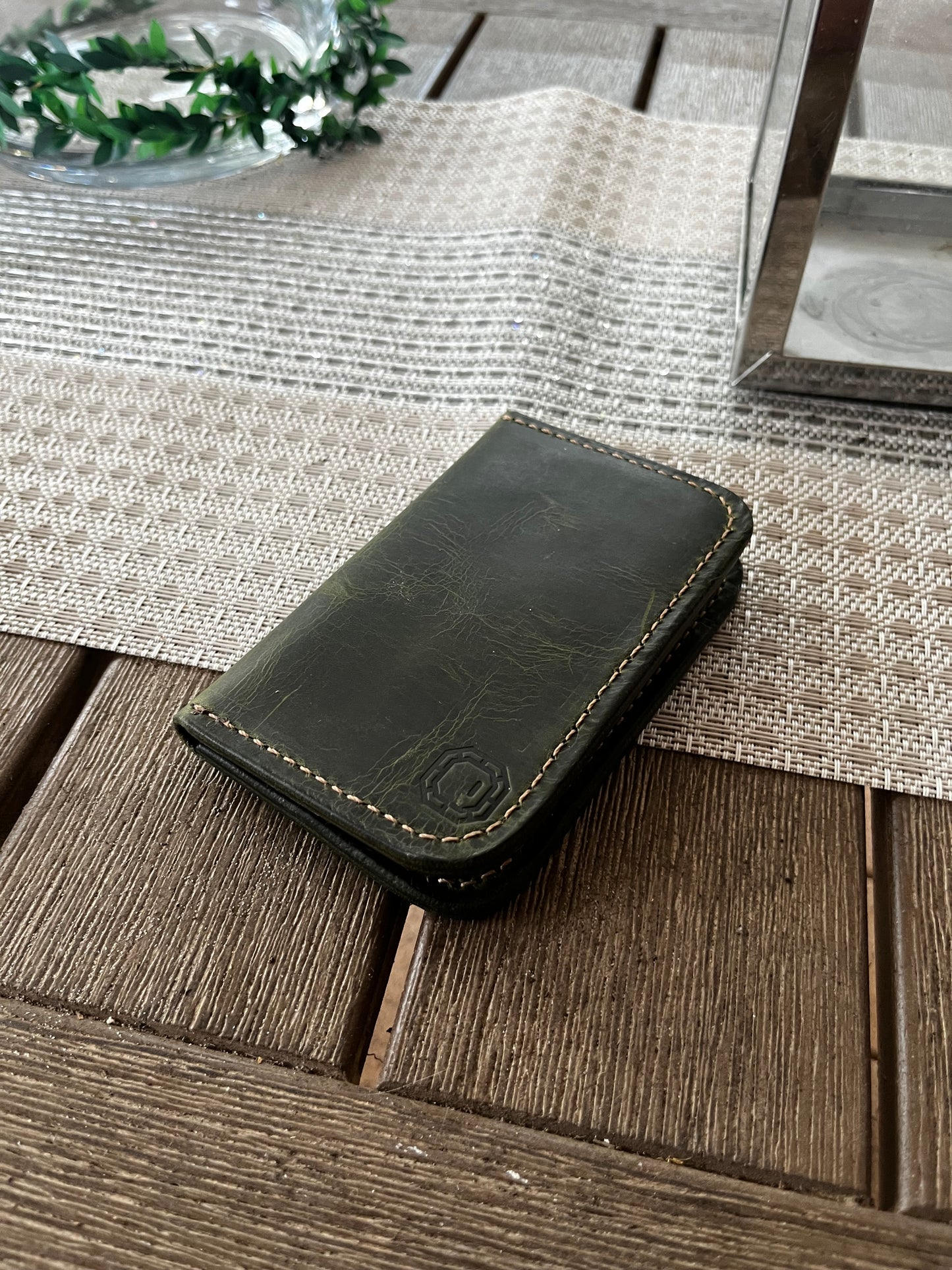 Pull-up Veg-tanned Leather Wallet in Olive Green