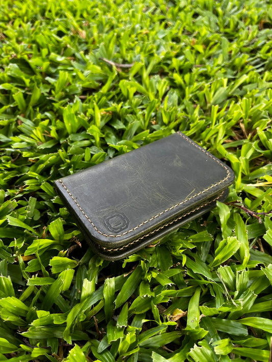 Pull-up Veg-tanned Leather Wallet in Olive Green
